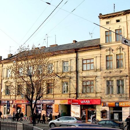 Apartment On The Center Of Leopoli Esterno foto